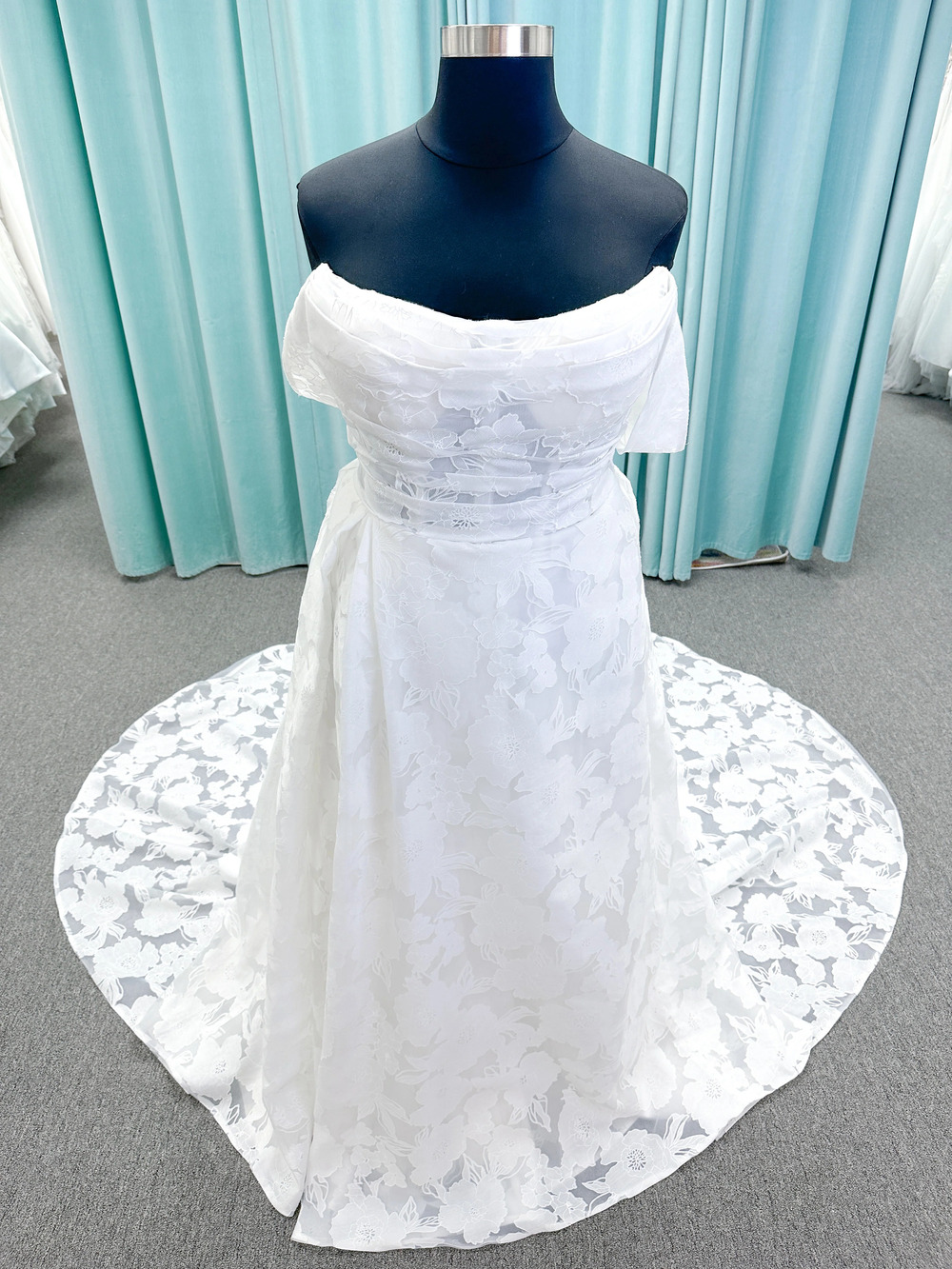 Willow Off-the-Shoulder Floral Jacquard A-Line Wedding Dress with Slit Sz 24
